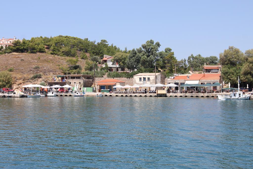 Porto Limnia *